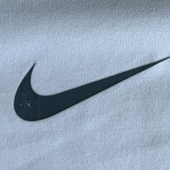 Nike Pro Dri-Fit Lightweight White Crewneck Workout Top. Size L - Picture 9 of 9